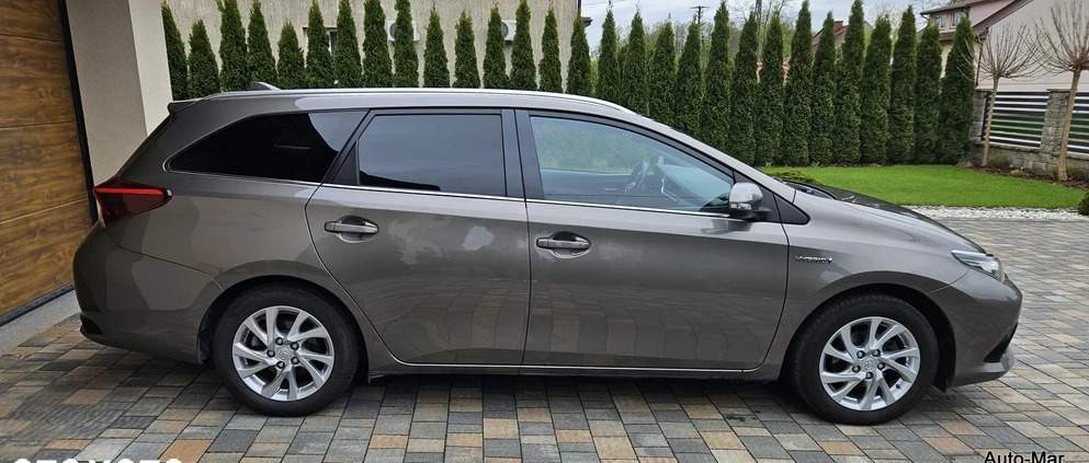 Toyota Auris cena 62999 przebieg: 159000, rok produkcji 2016 z Lubin małe 326